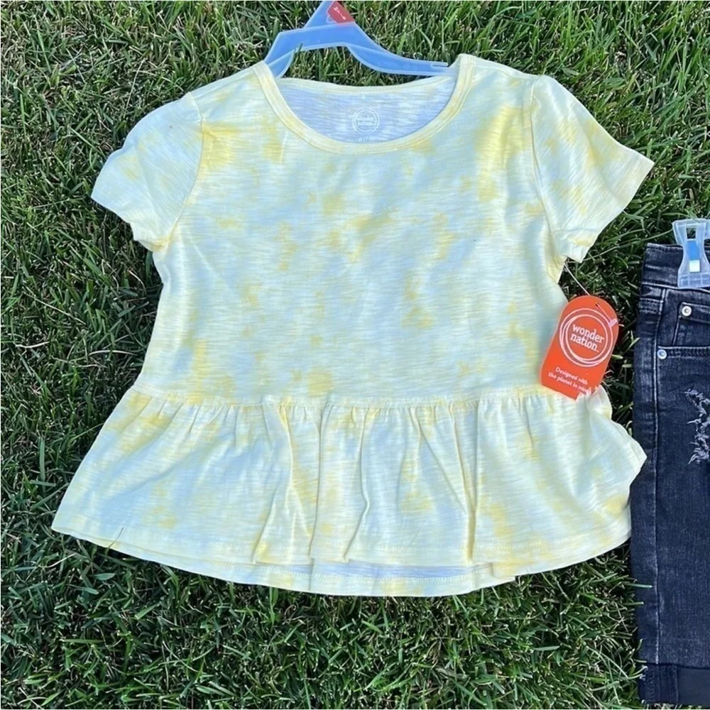 Girls Medium Levi’s Clothing Bundle